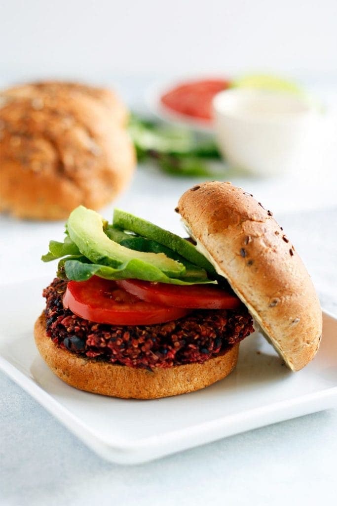 Black bean beet burger