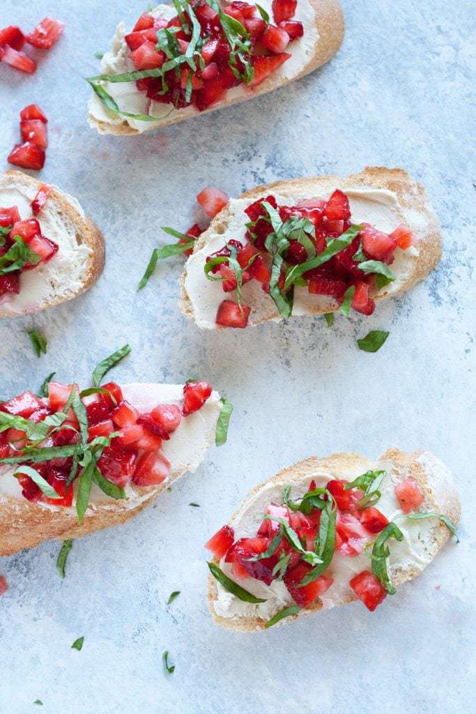 strawberry basil bruschetta