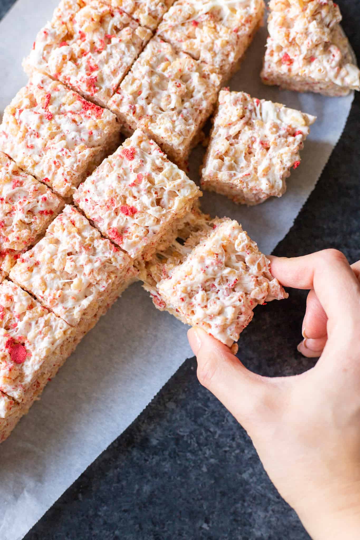 Strawberries and Cream Crispy Rice Treats from Fooduzzi 